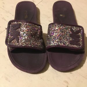 Mk sandles size 6